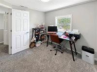 1210 Sun Vu Drive, Freeport, IL 61032