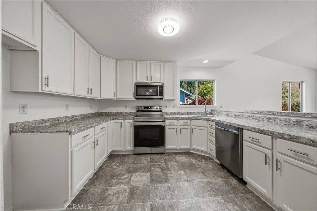 19662 Mountain North, Hidden Valley Lake, CA 95467