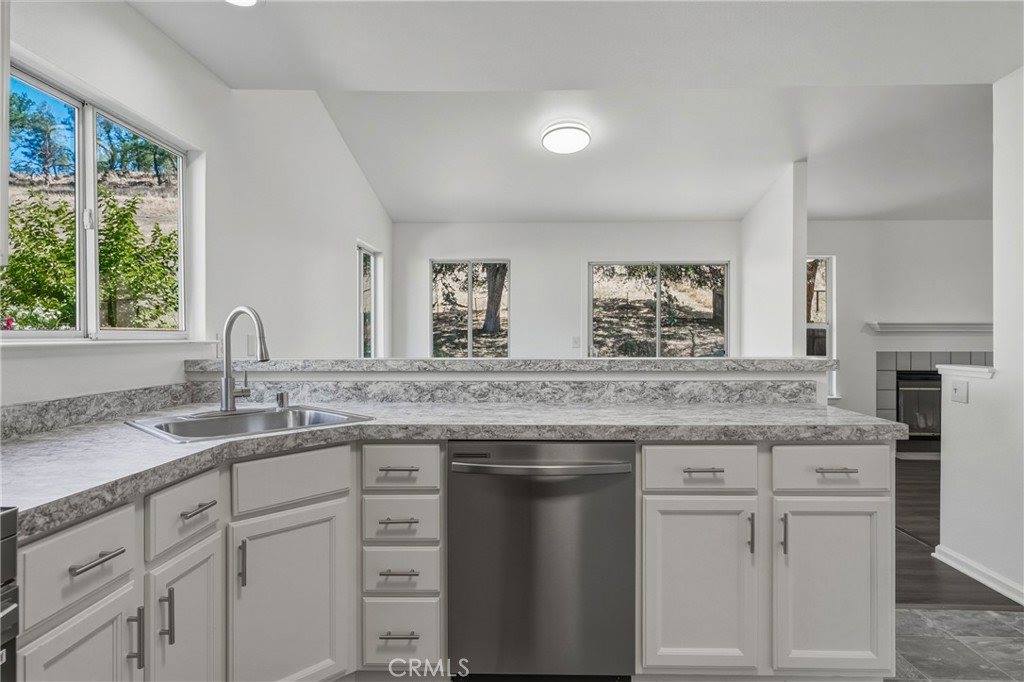 19662 Mountain North, Hidden Valley Lake, CA 95467