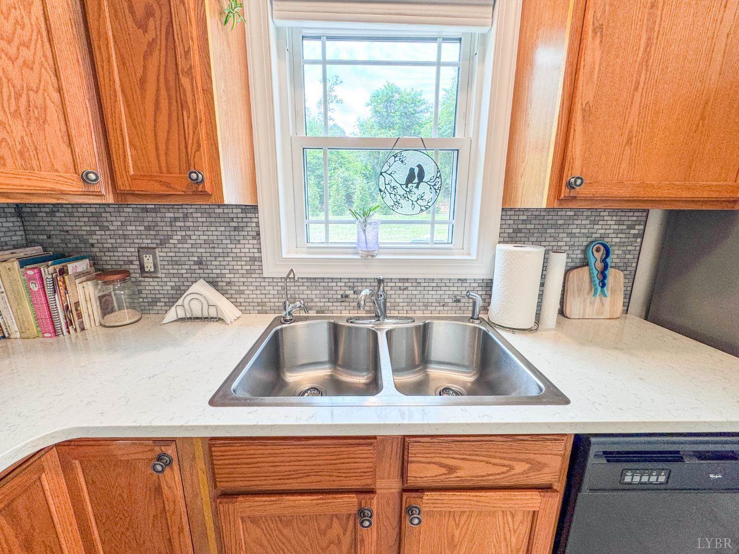 216 Lookout Drive, Lynchburg, VA 24502