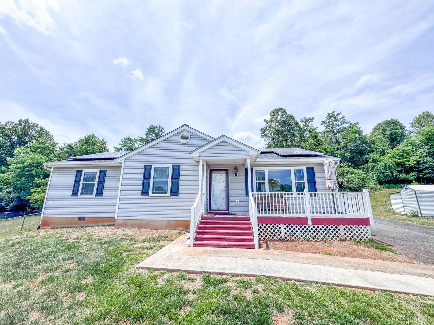 216 Lookout Drive, Lynchburg, VA 24502