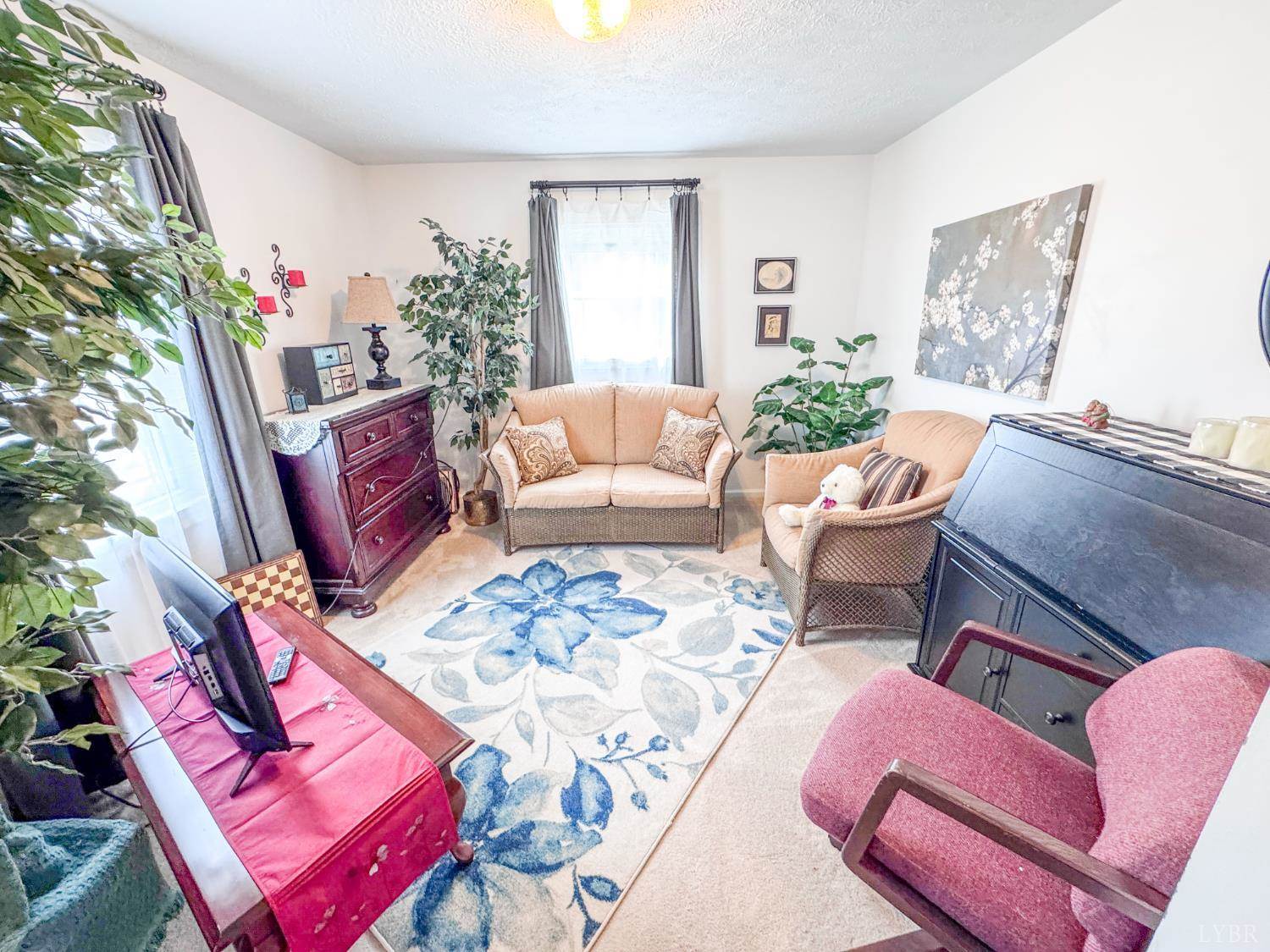 216 Lookout Drive, Lynchburg, VA 24502