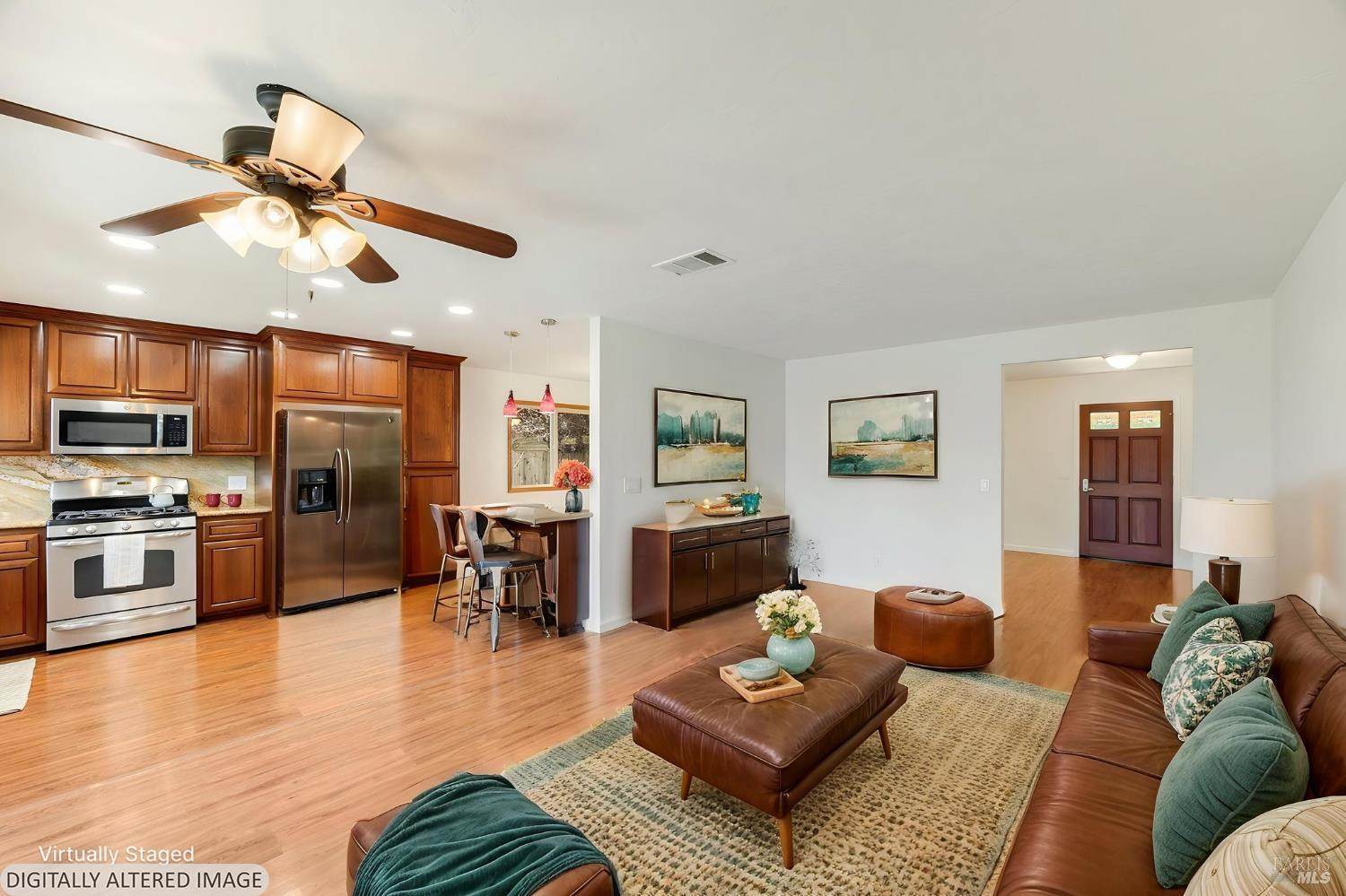 1360 Hemingway Court, Dixon, CA 95620