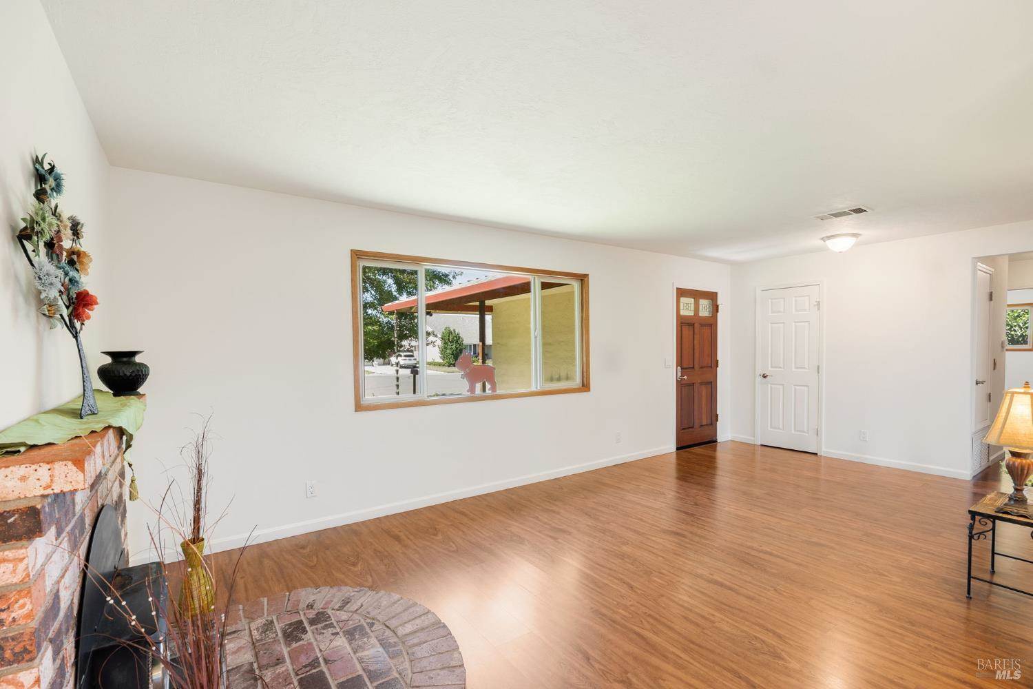 1360 Hemingway Court, Dixon, CA 95620