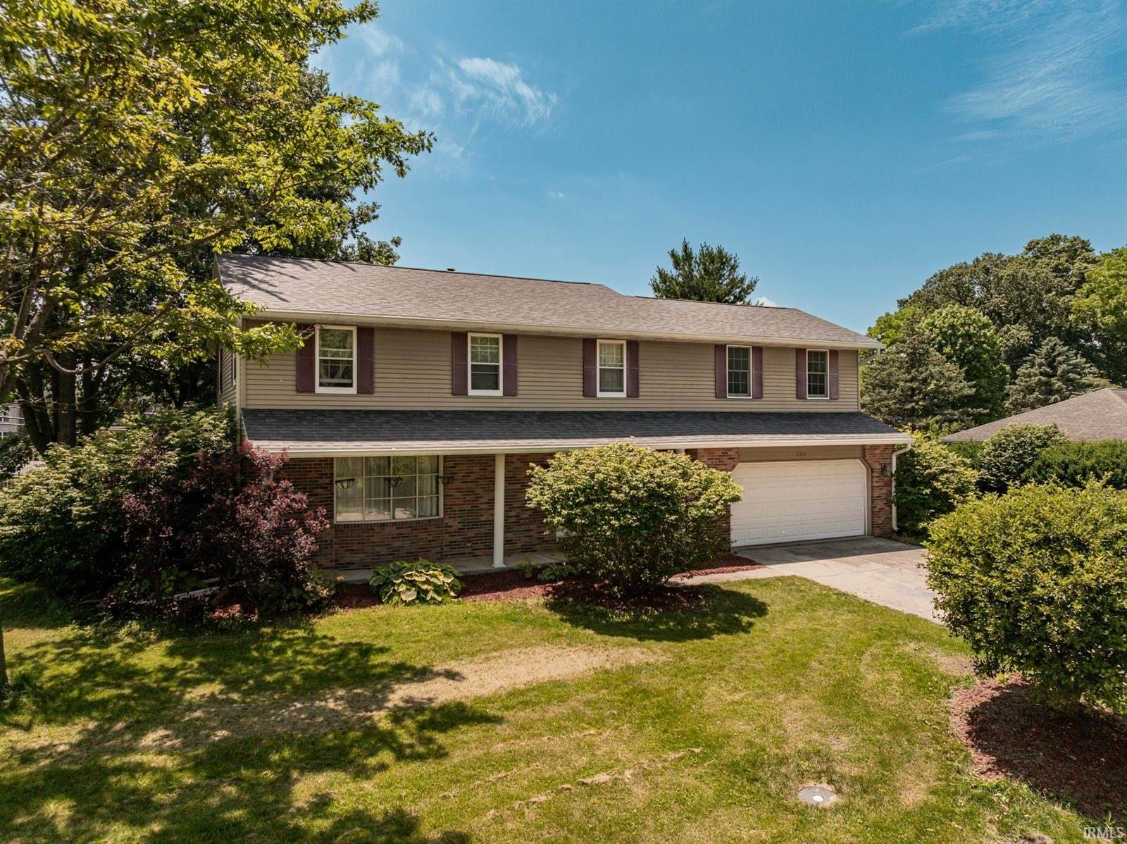 2209 W Woodmont Drive, Muncie, IN 47304