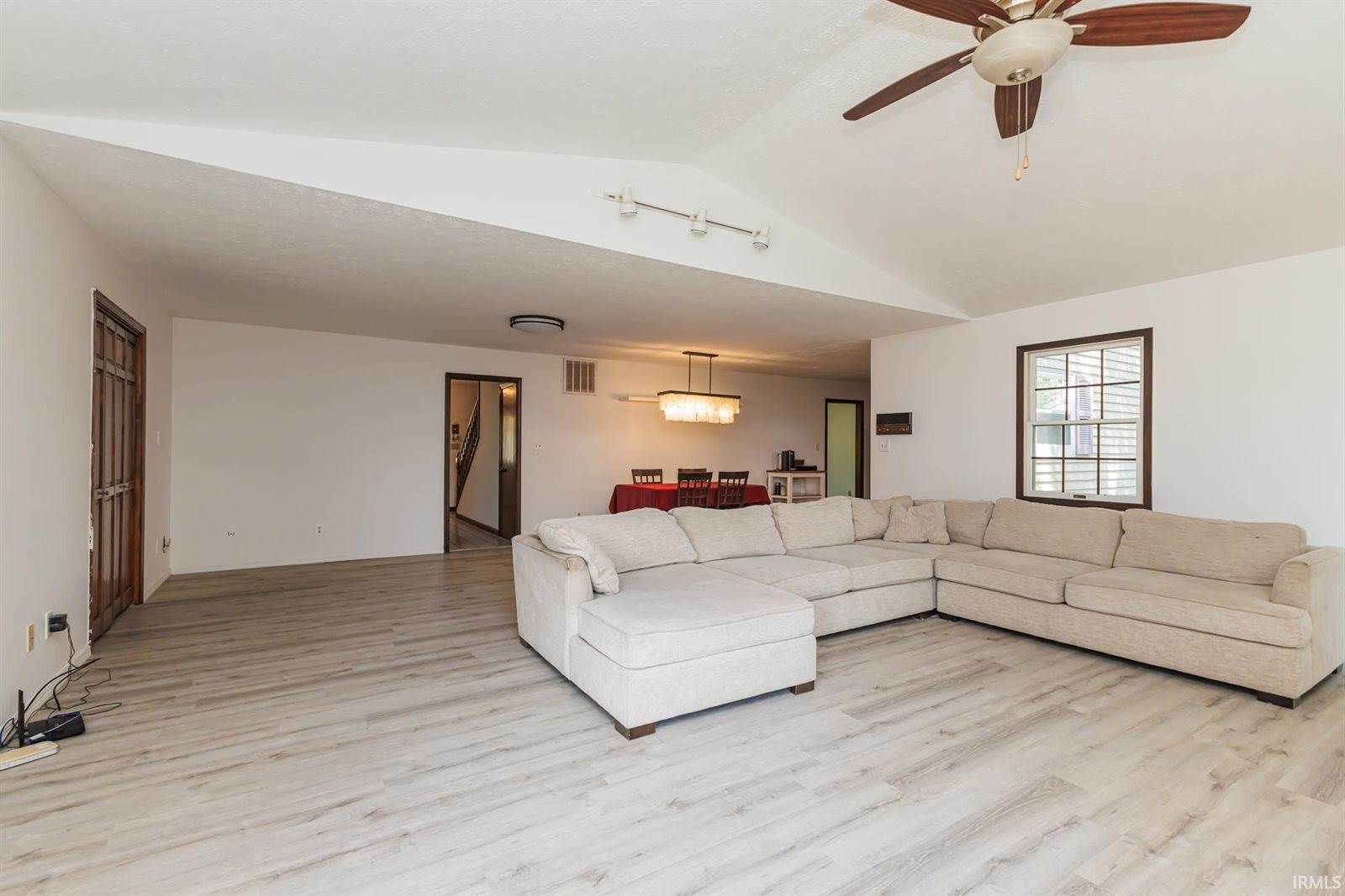 2209 W Woodmont Drive, Muncie, IN 47304