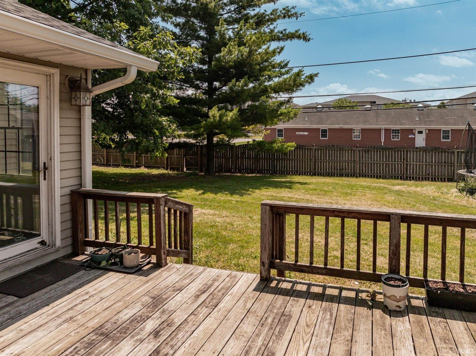 2209 W Woodmont Drive, Muncie, IN 47304
