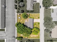 2209 W Woodmont Drive, Muncie, IN 47304