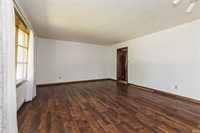 2209 W Woodmont Drive, Muncie, IN 47304