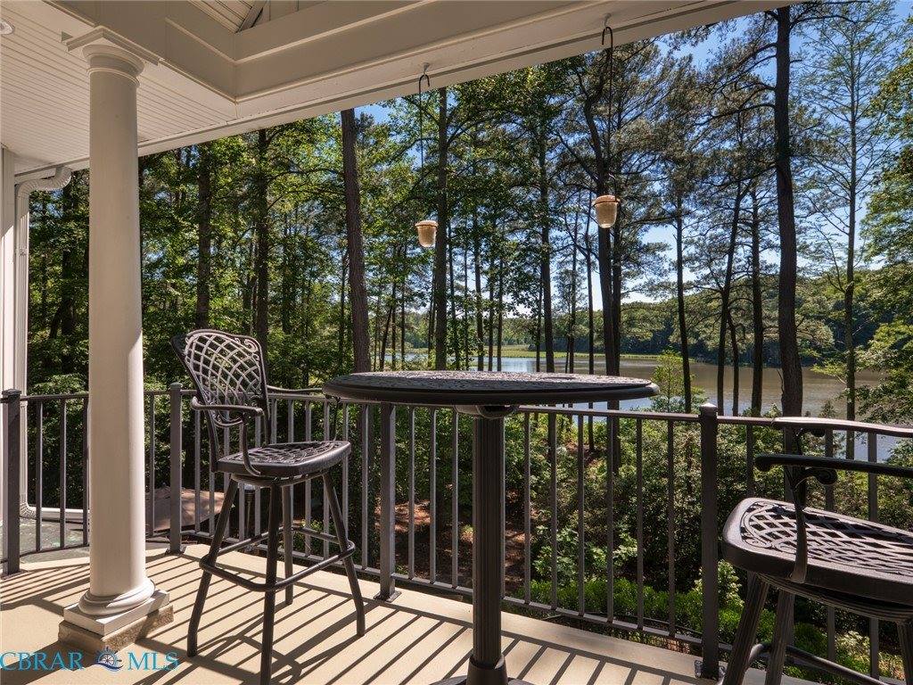11688 River Crest Drive, Gloucester, VA 23061