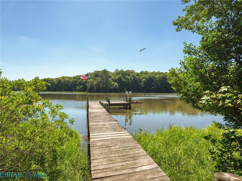 11688 River Crest Drive, Gloucester, VA 23061