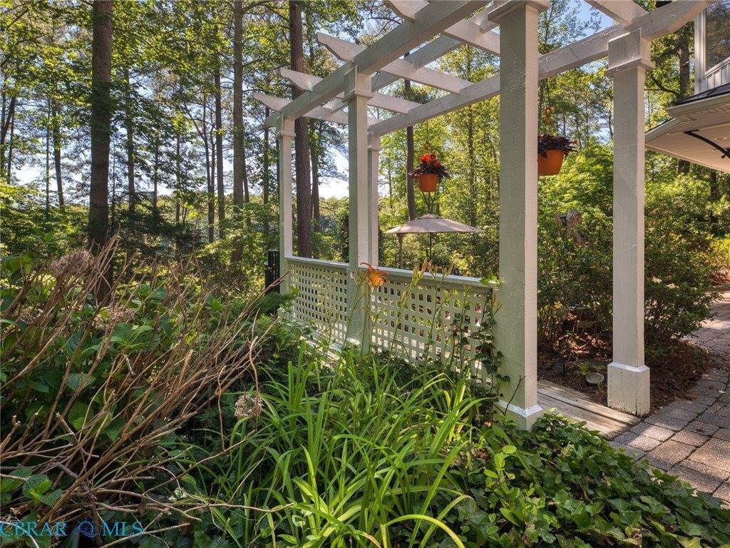 11688 River Crest Drive, Gloucester, VA 23061