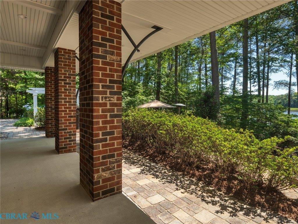 11688 River Crest Drive, Gloucester, VA 23061
