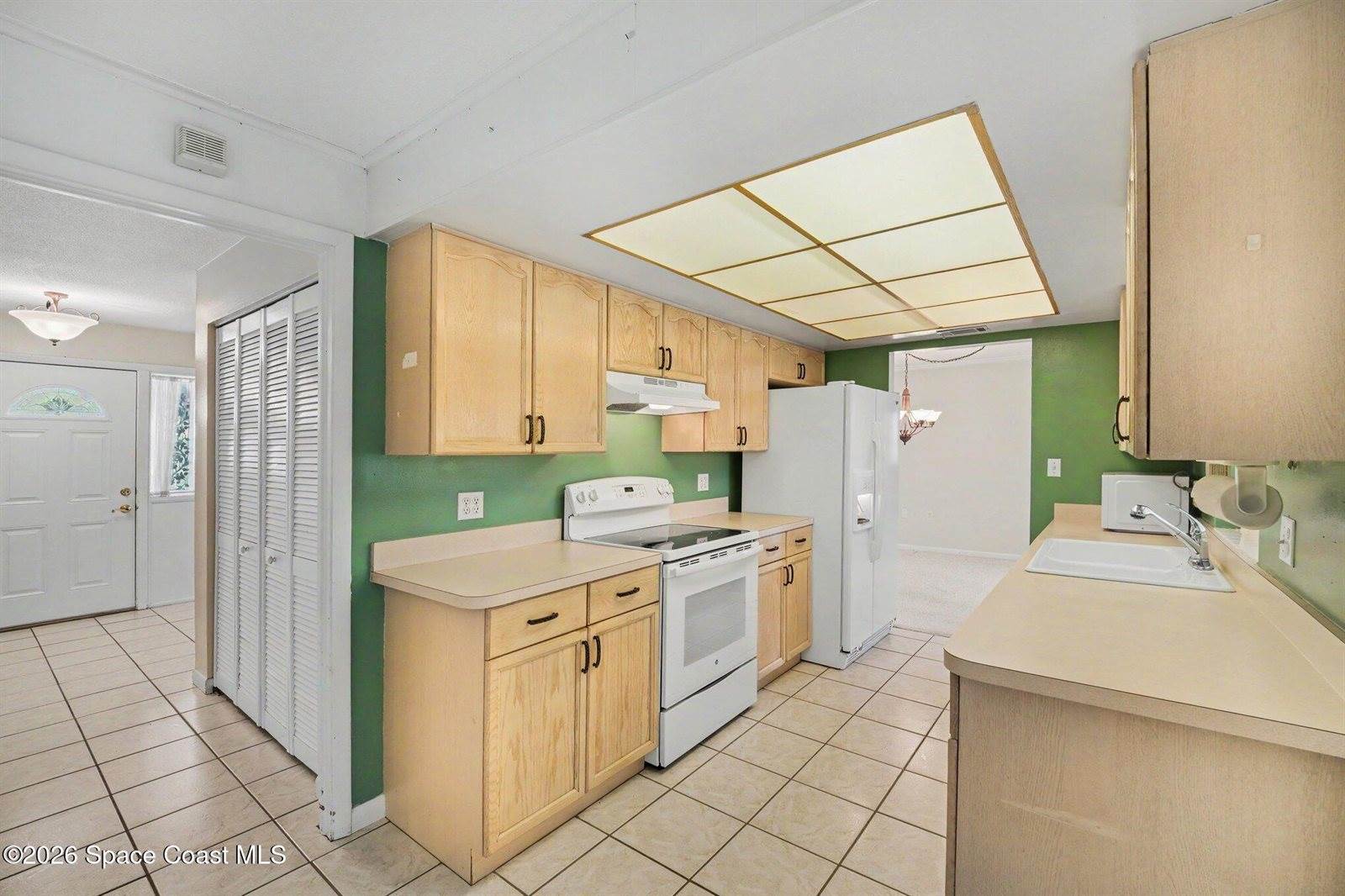 60 Florida Boulevard, Merritt Island, FL 32953