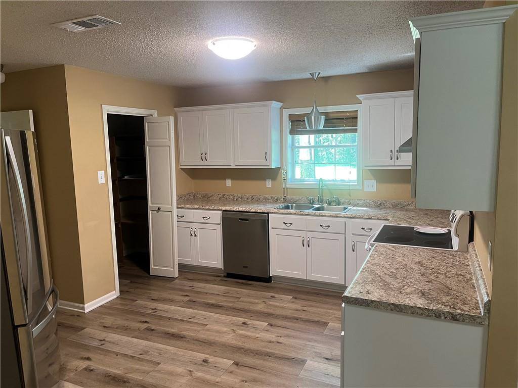 30196 Dresden Drive, Lacombe, LA 70445