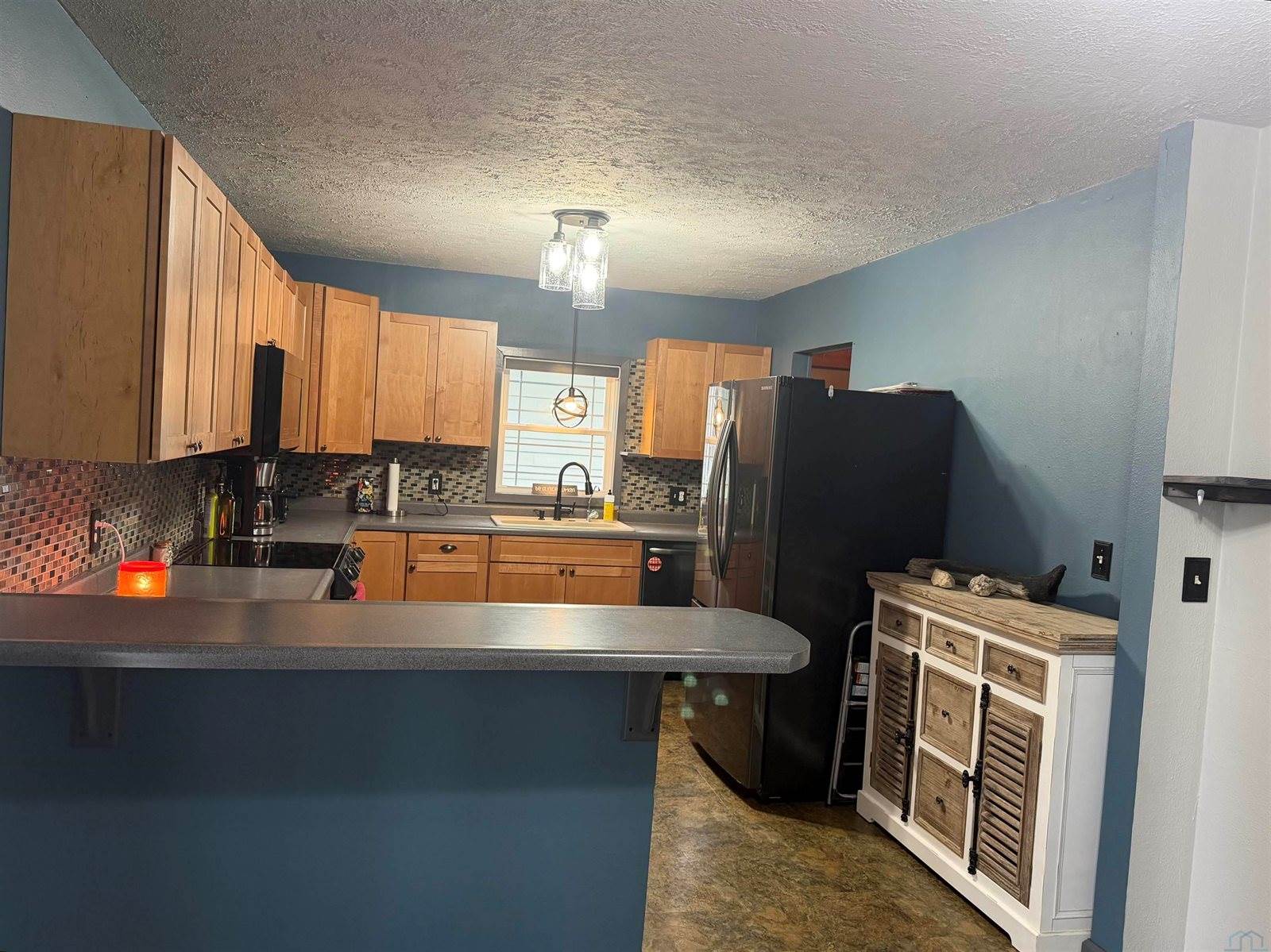 411 N 8th St, Akron, IA 51001