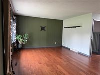 411 N 8th St, Akron, IA 51001
