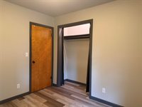 411 N 8th St, Akron, IA 51001