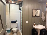 411 N 8th St, Akron, IA 51001
