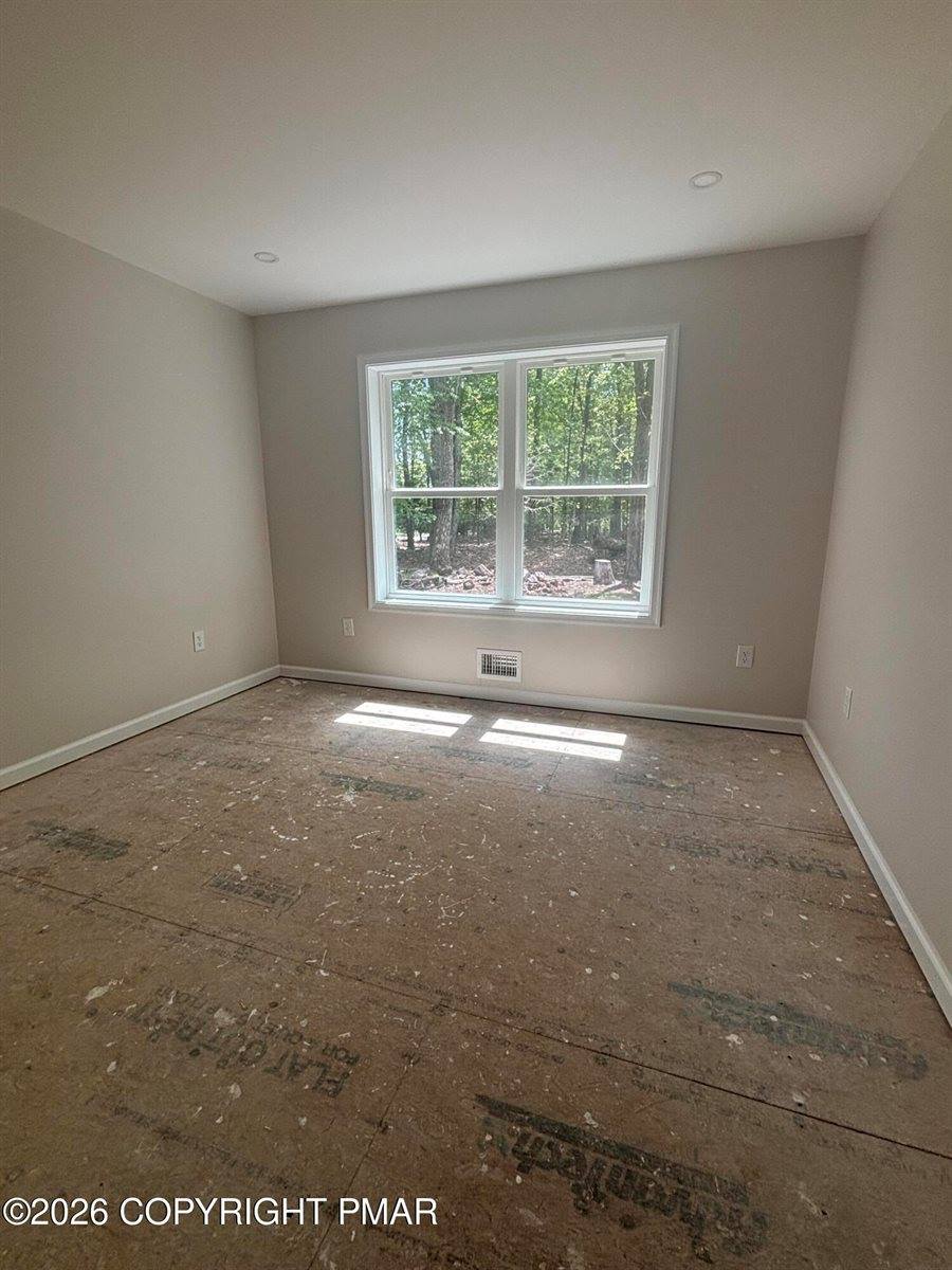 153 Morris Road, East Stroudsburg, PA 18302