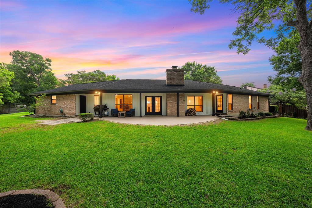 3241 Village Park Drive, Waco, TX 76708