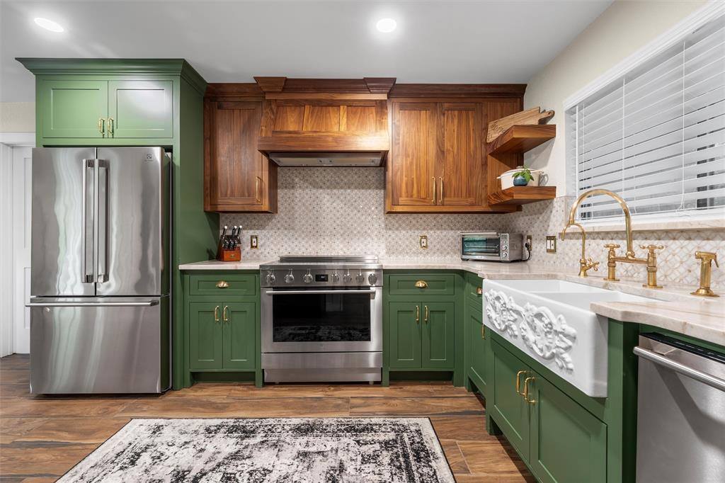3241 Village Park Drive, Waco, TX 76708