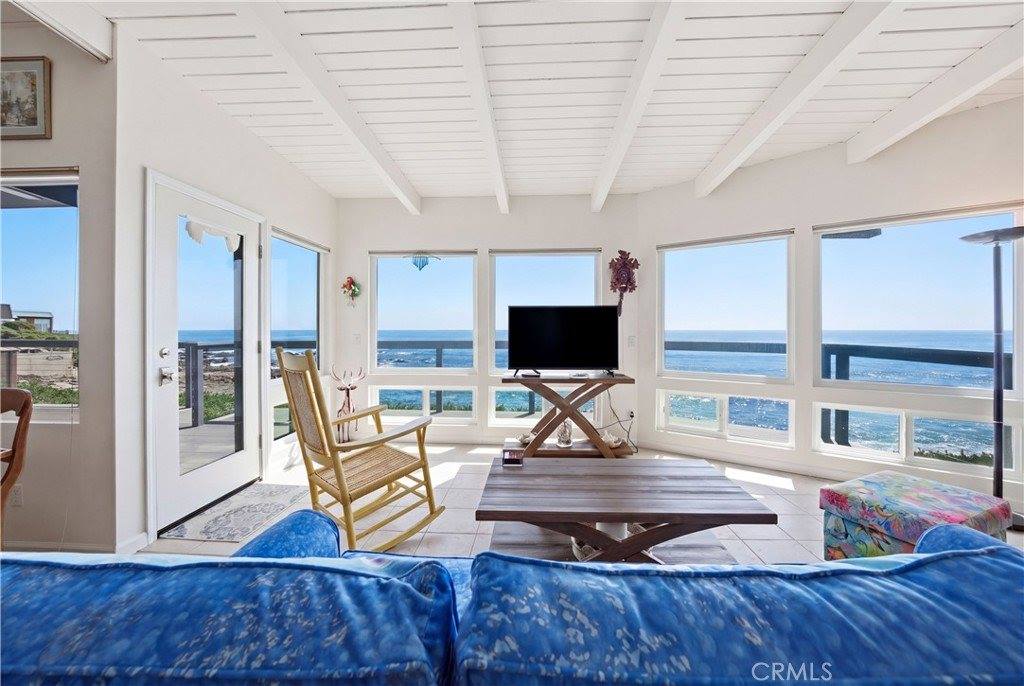 2059 Sherwood Dr Drive, Cambria, CA 93428
