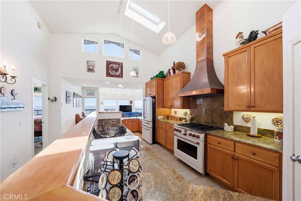 2059 Sherwood Dr Drive, Cambria, CA 93428
