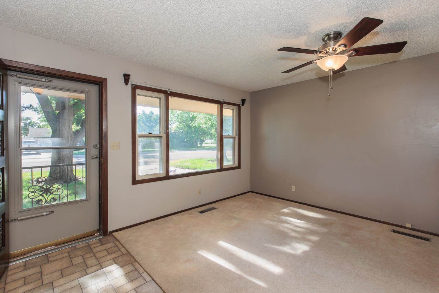 109 South Maxwell, Ulysses, KS 67880