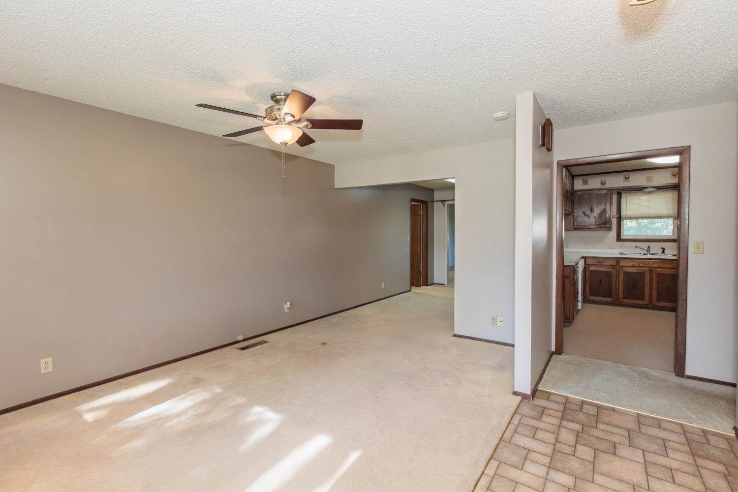 109 South Maxwell, Ulysses, KS 67880