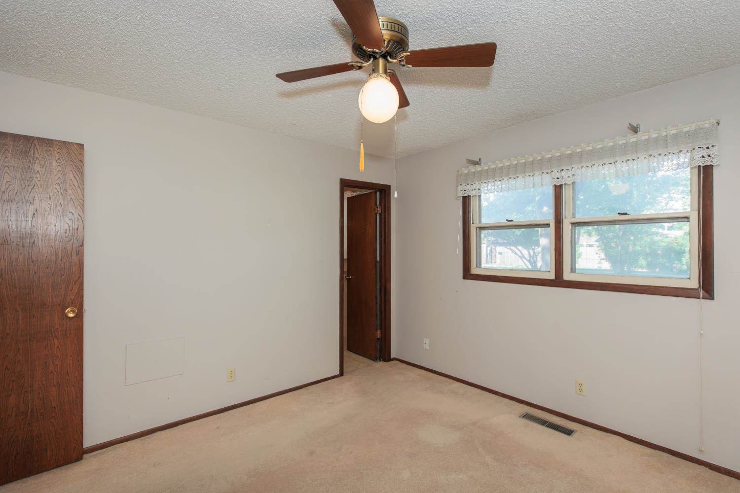 109 South Maxwell, Ulysses, KS 67880