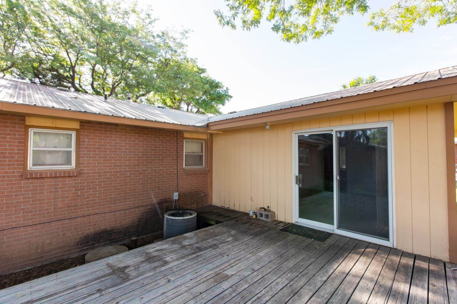 109 South Maxwell, Ulysses, KS 67880