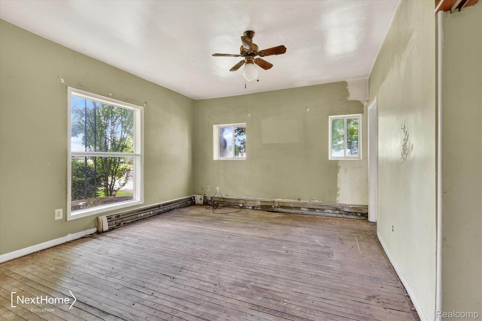 783 East Huron River Drive, VanBurenCharterTownship_Wayne, MI 48111