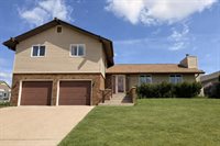 601 13th Ave NE, Minot, ND 58703