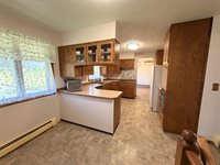 601 13th Ave NE, Minot, ND 58703