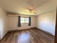 601 13th Ave NE, Minot, ND 58703