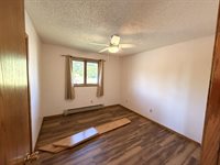 601 13th Ave NE, Minot, ND 58703