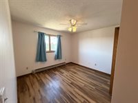 601 13th Ave NE, Minot, ND 58703