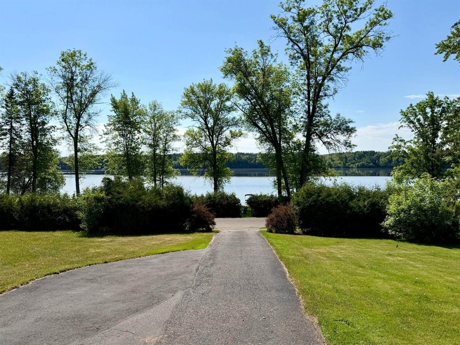 156 Lakeshore Drive, Moose Lake, MN 55767