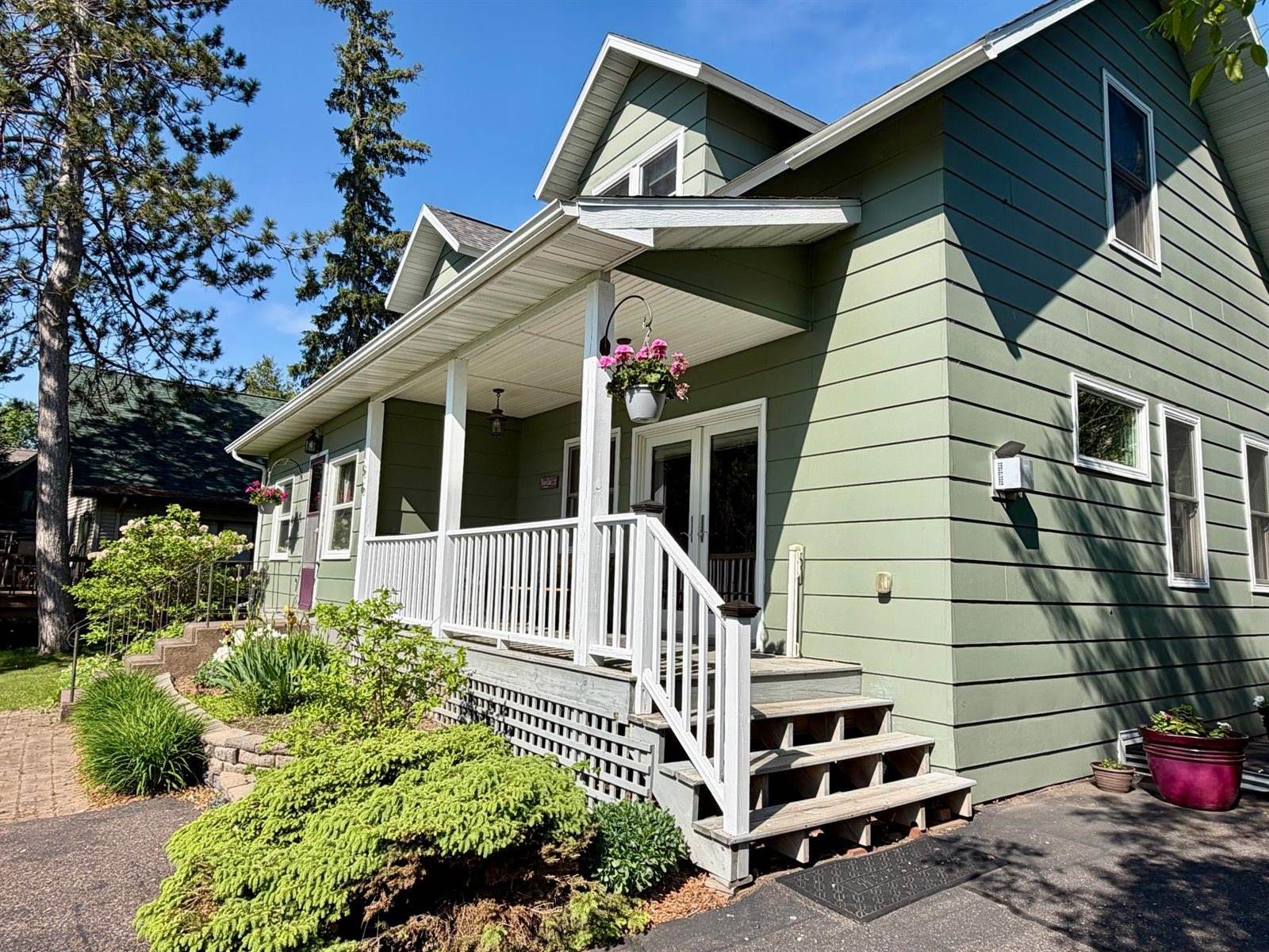 156 Lakeshore Drive, Moose Lake, MN 55767
