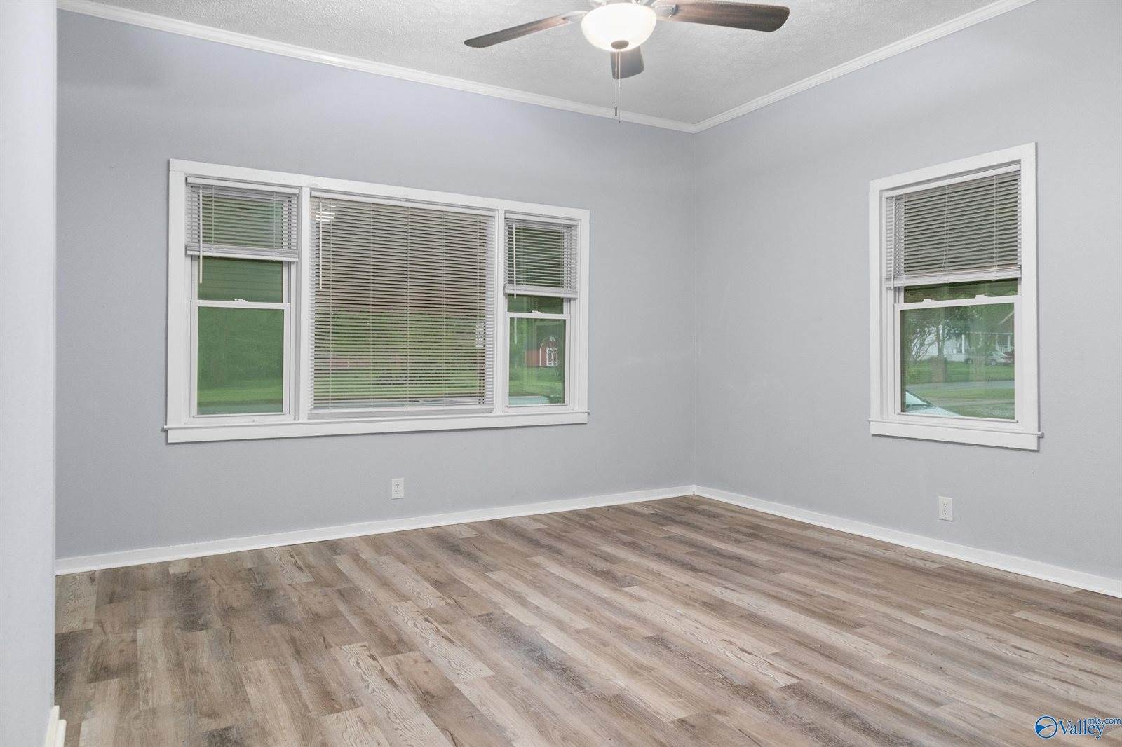 206 Memorial Drive NW, Decatur, AL 35601