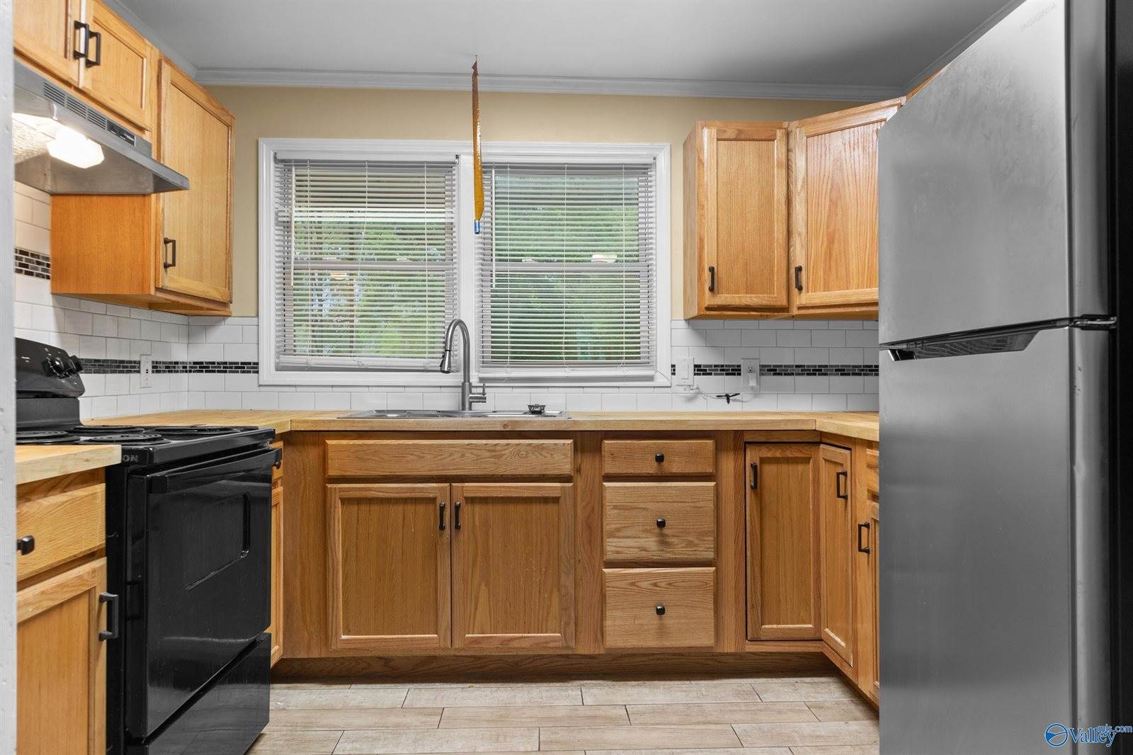 206 Memorial Drive NW, Decatur, AL 35601