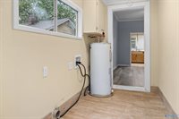 206 Memorial Drive NW, Decatur, AL 35601