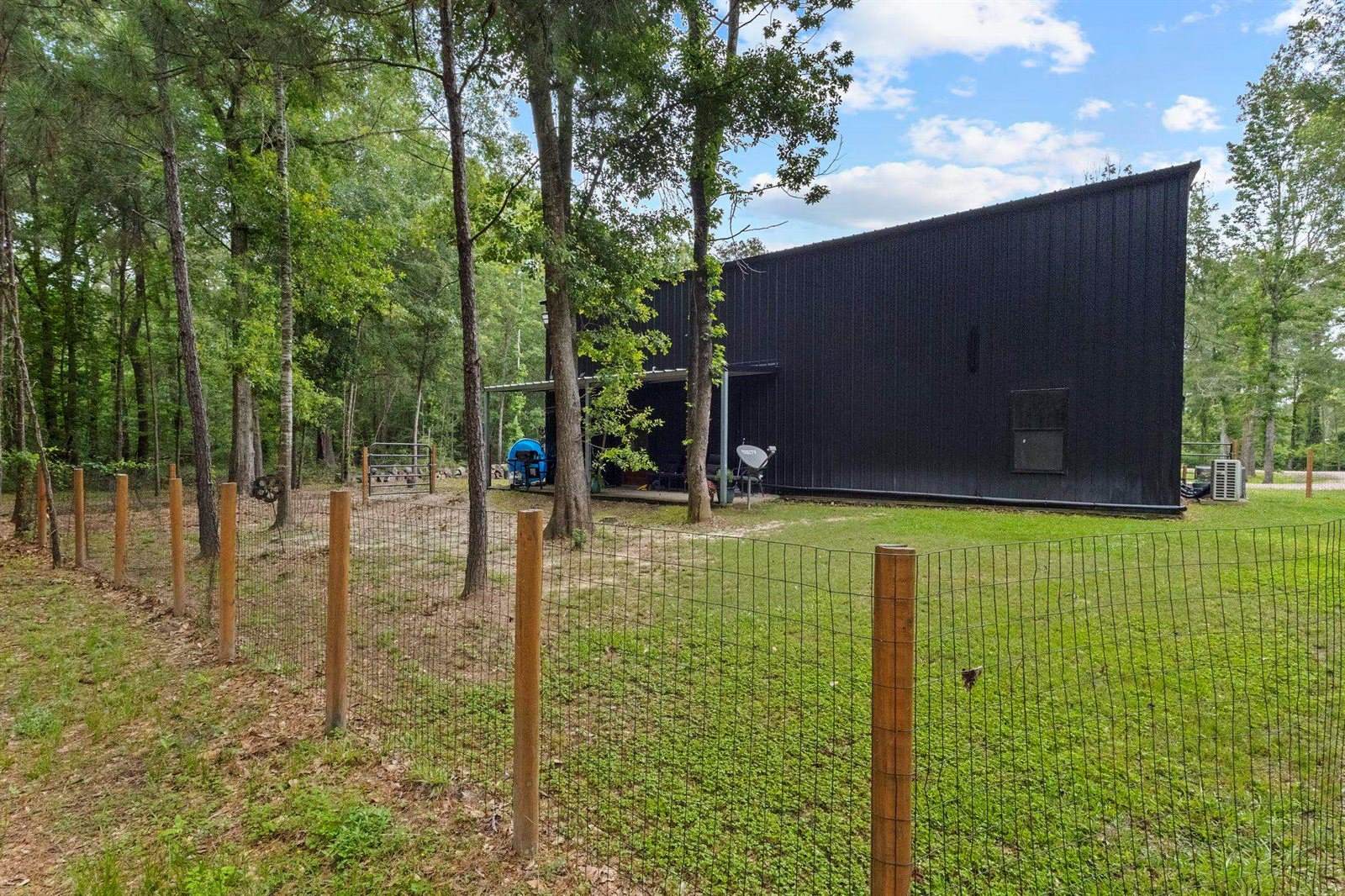 2031 Bobcat Circle, Orange, TX 77632