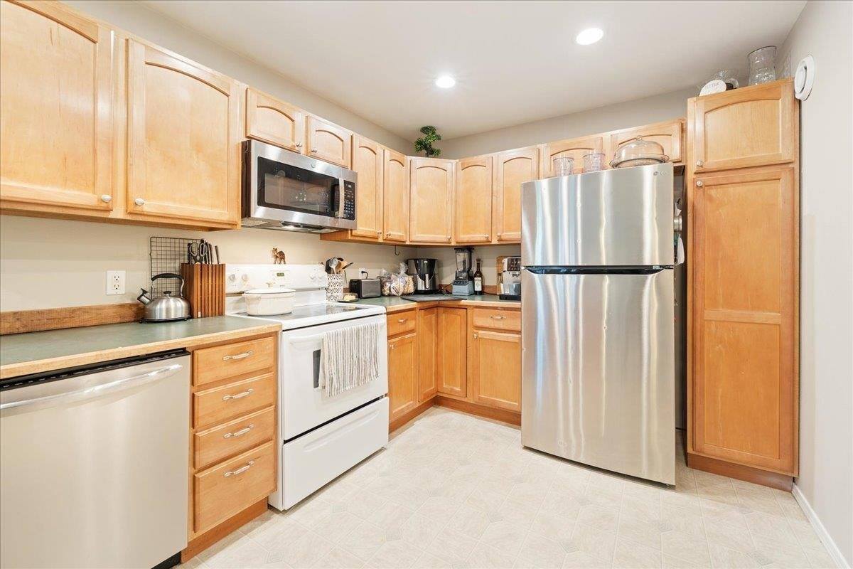 48 Trinidad Drive, Fairbanks, AK 99709