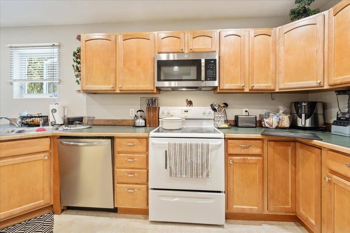48 Trinidad Drive, Fairbanks, AK 99709