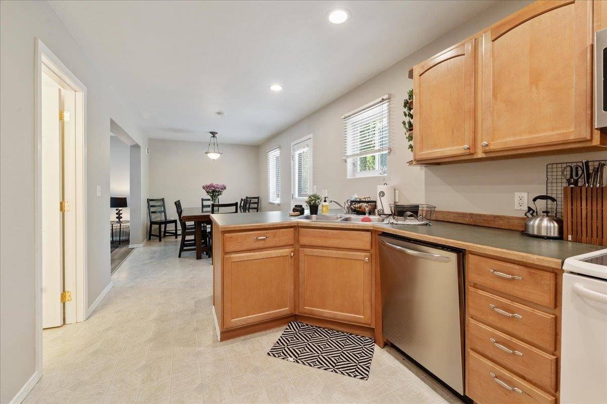 48 Trinidad Drive, Fairbanks, AK 99709