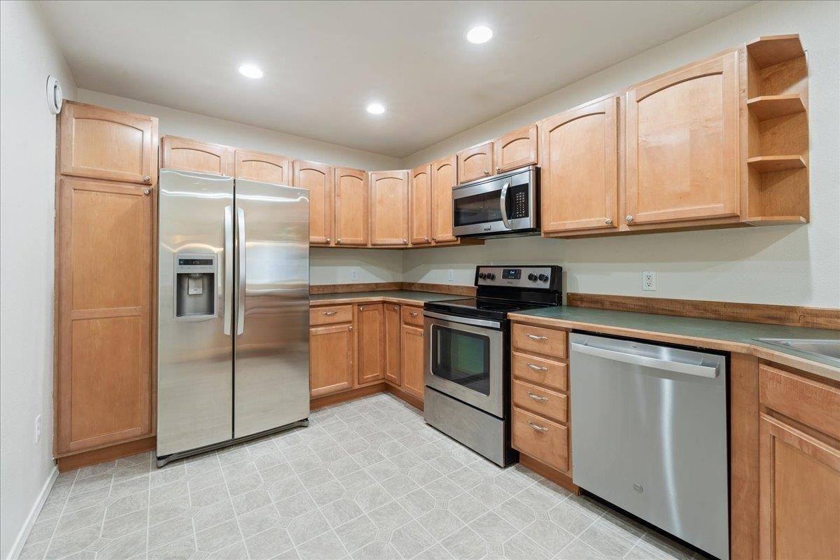 48 Trinidad Drive, Fairbanks, AK 99709