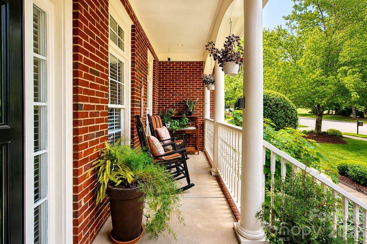 8716 Devonshire Drive, Huntersville, NC 28078