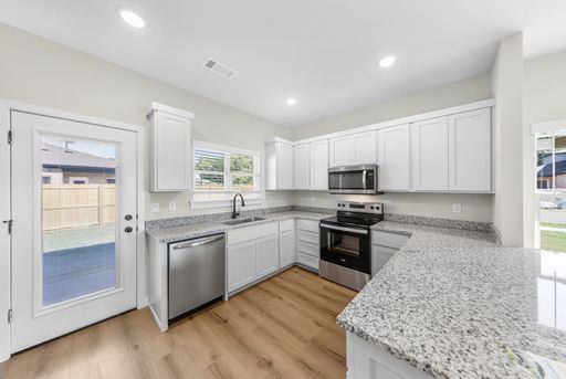 601 Cosmos Street, Bentonville, AR 72713